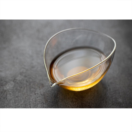 Glass Gong Dao Bei – 扁舟 Swaying Boat