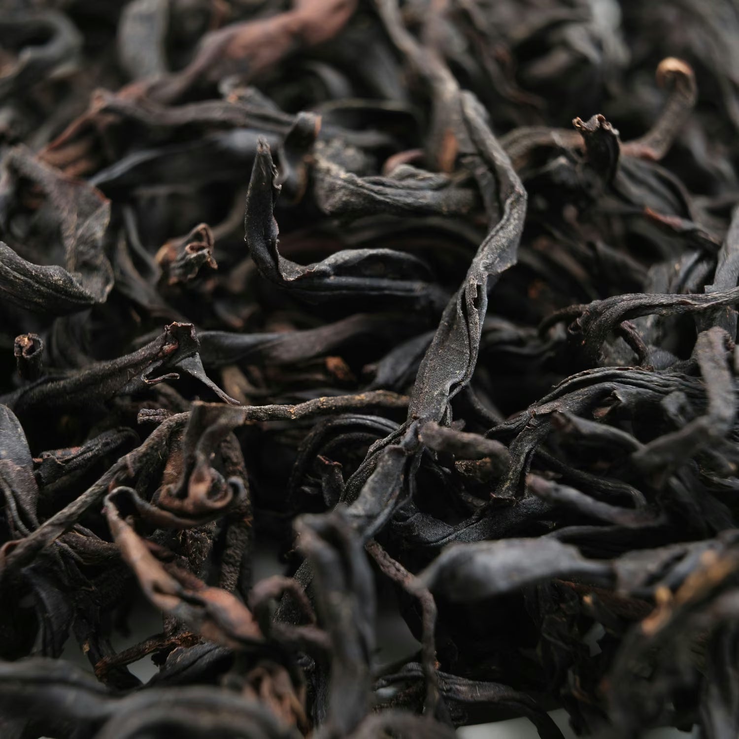 Close up of Mo Ya Red tea leaves Low caffeine